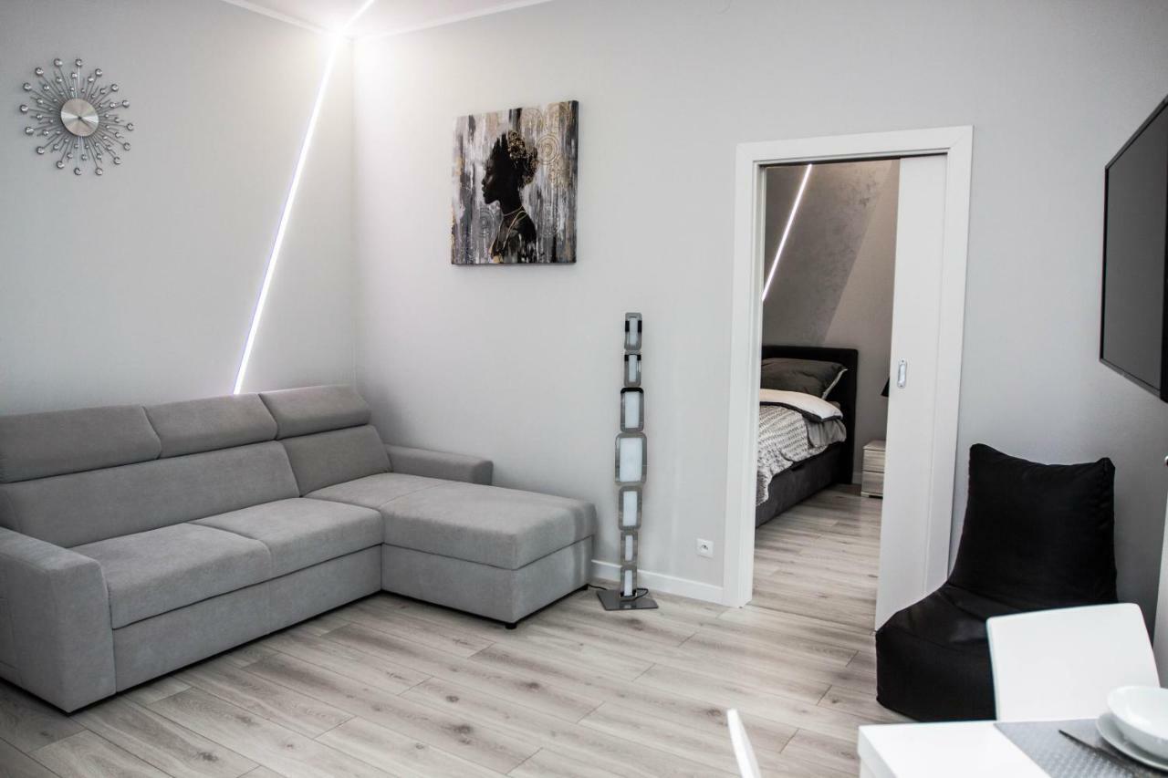 Novel Apartment Варшава Екстериор снимка