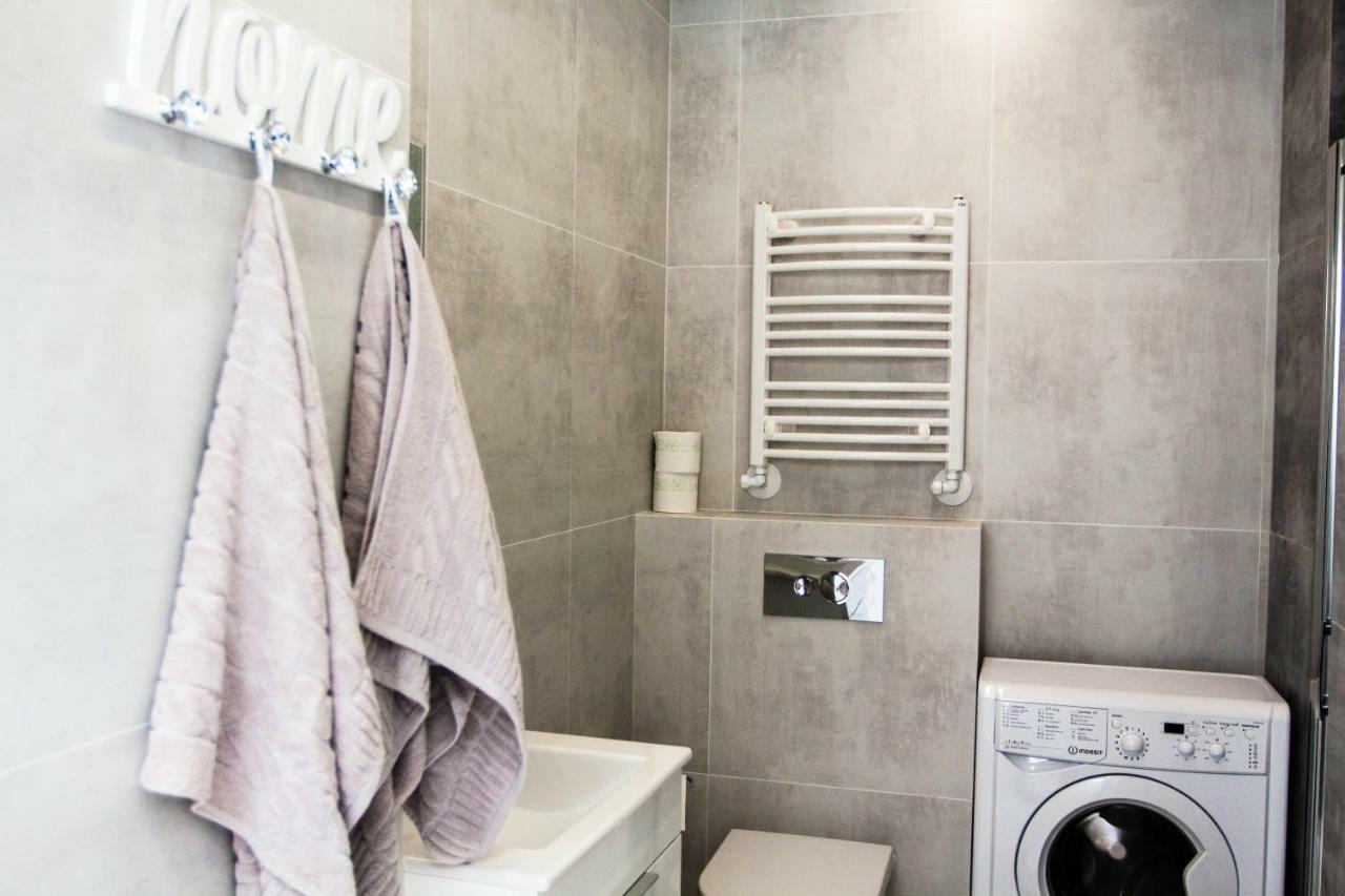 Novel Apartment Варшава Екстериор снимка