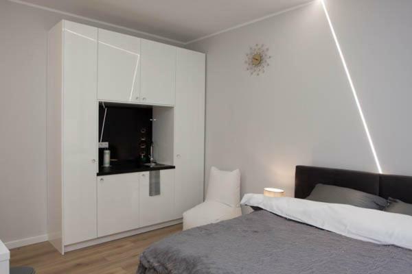 Novel Apartment Варшава Екстериор снимка
